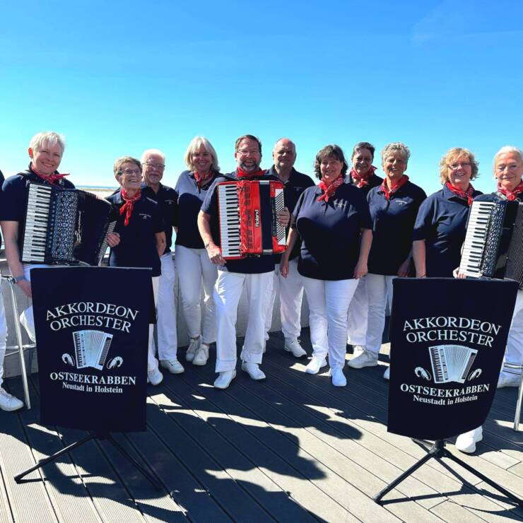 Konzert mit dem Akkordeonorchester „Ostseekrabben“